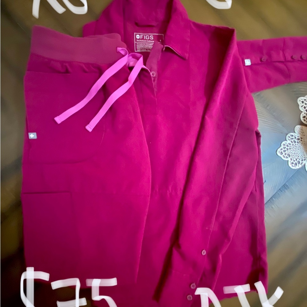 Figs Magenta